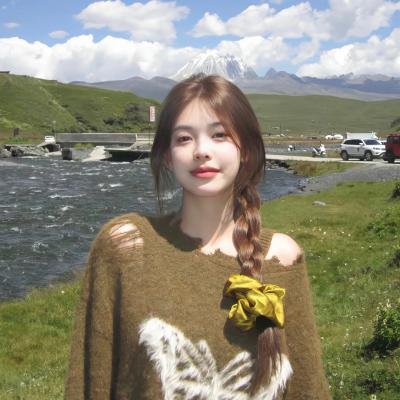 《三人合一》海报